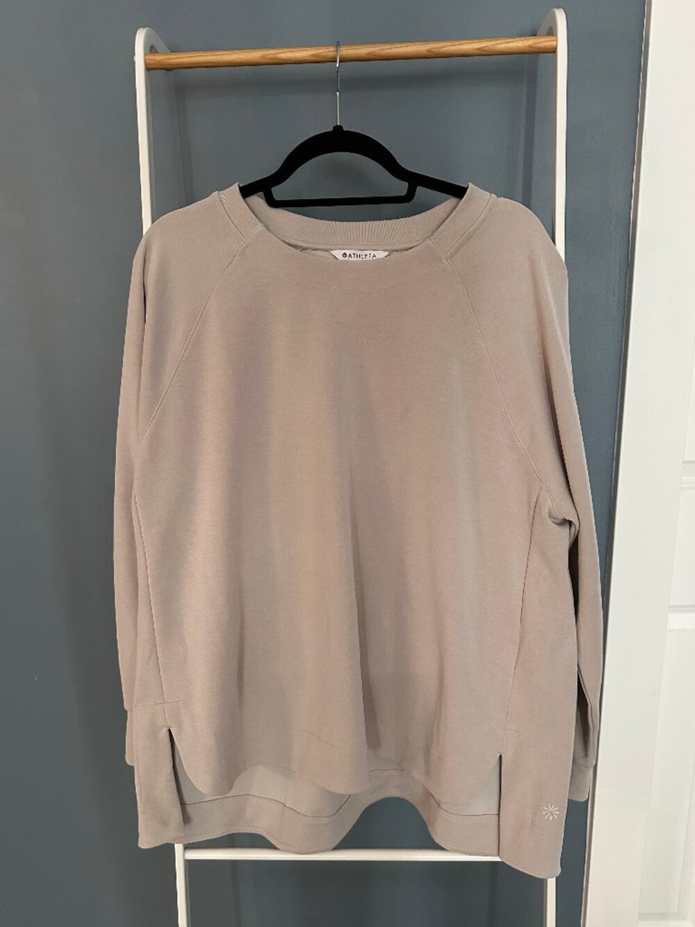 Athleta Coaster Luxe Recover Sweatshirt Taupe 1X